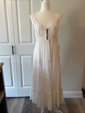 NWT Vasna Desire XL Cream BOHO Tiered Maxi Dress Lace & Gold Button Details